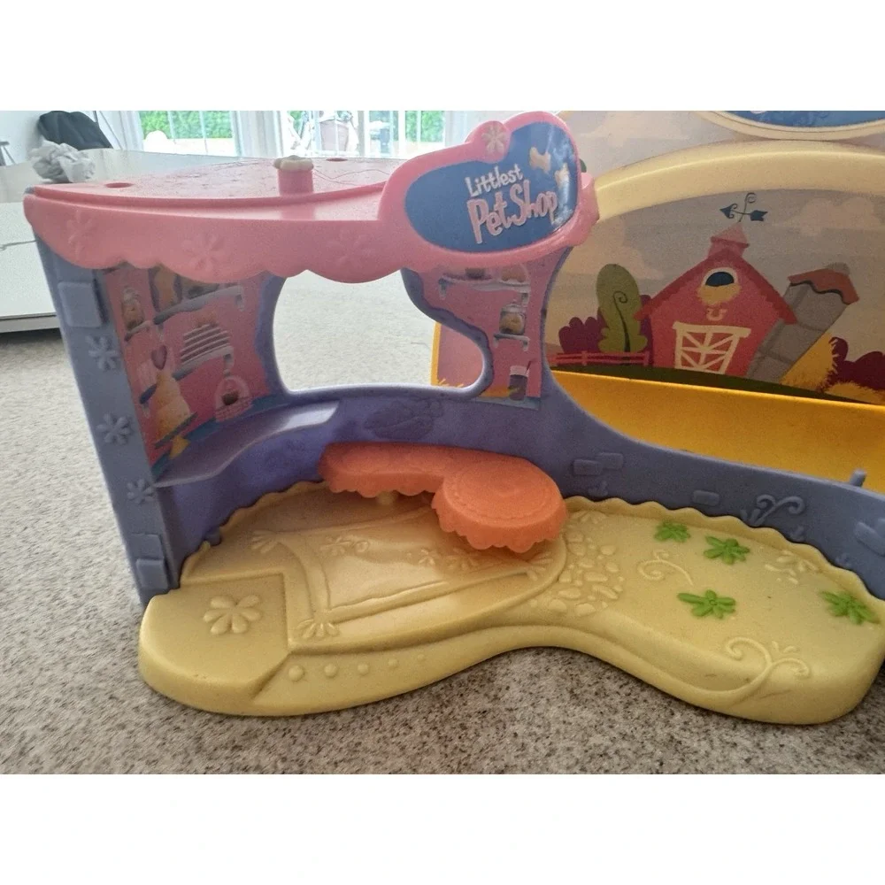 Lot 8 of My Little Pet Shop Accessories Barn, Beach, Beds, Salon